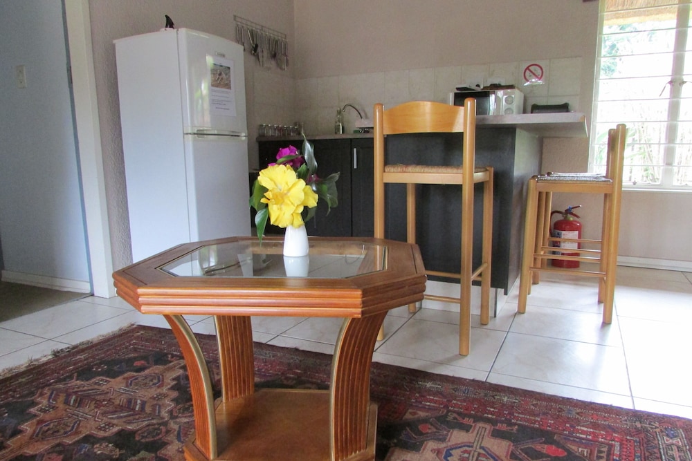Acacia House Executive Suite 11/16