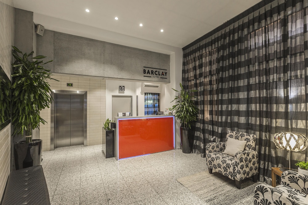 Barclay Suites 7/61