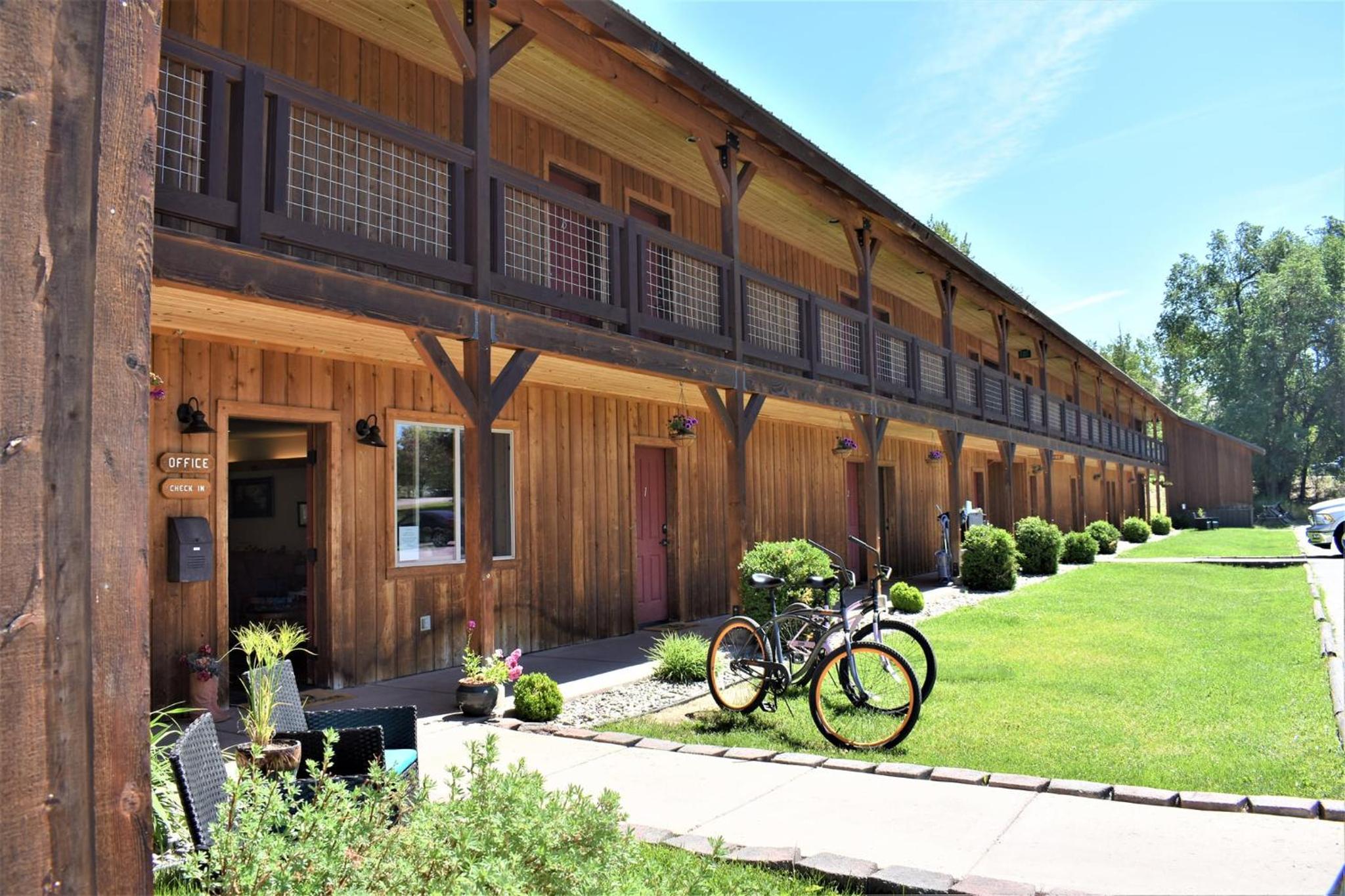 Methow River Lodge & Cabins 6/11