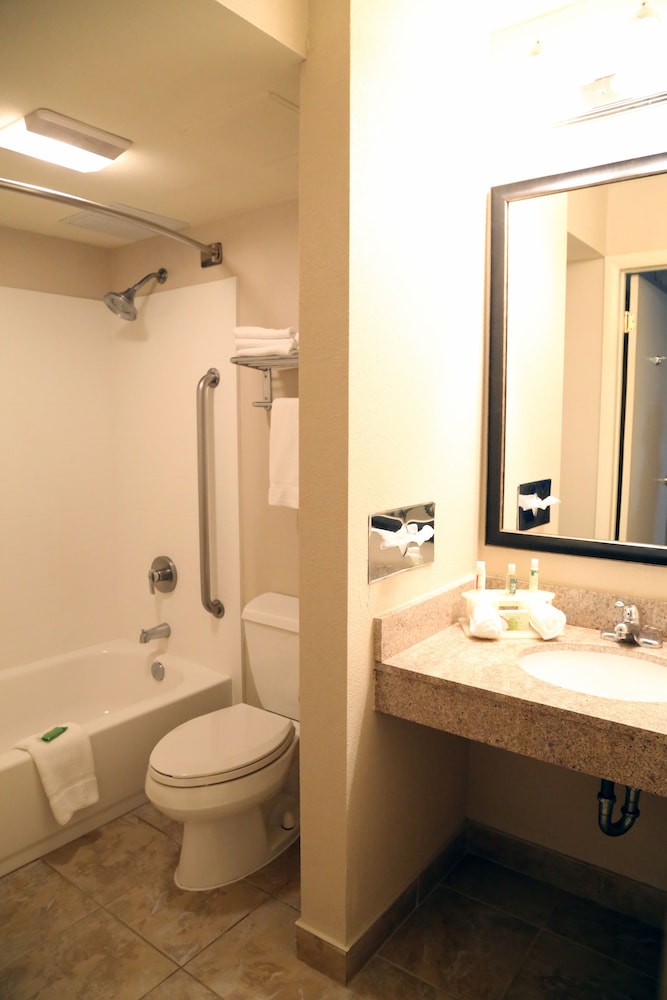 Sonesta Essential Atlantic City West 73/78