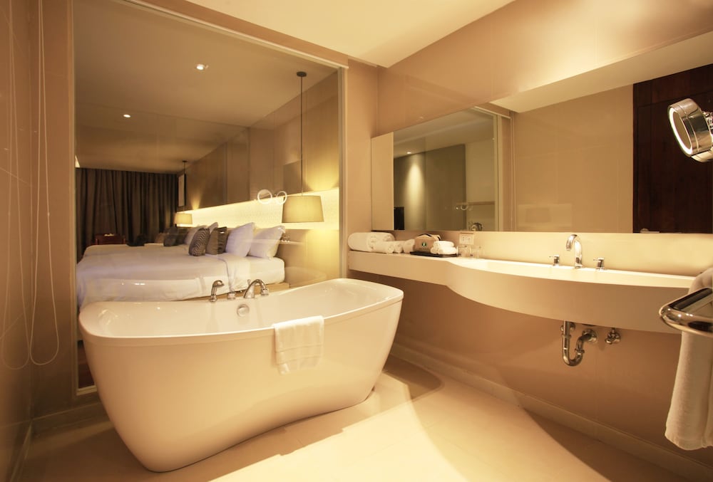 Phuket Graceland Resort & Spa 25/70