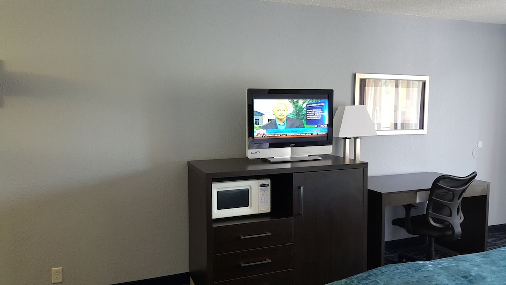 Scottish Inn Savannah South 21/26