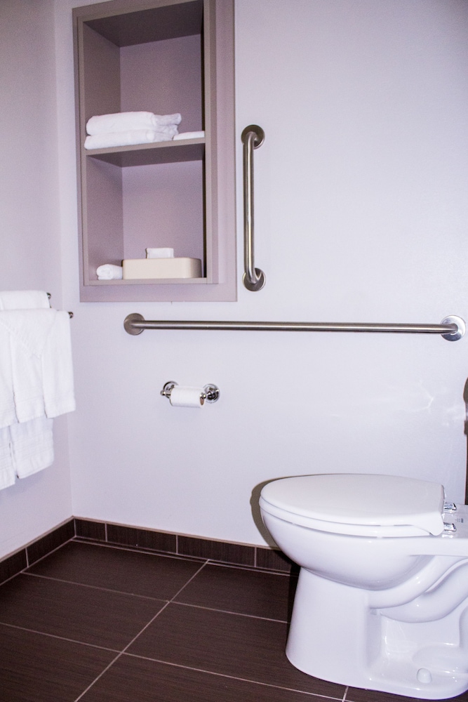 Microtel by Wyndham Penn Yan Finger Lakes Region 31/64