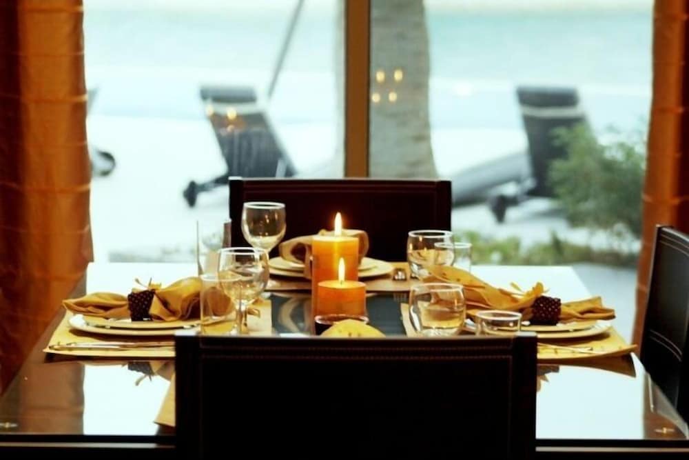 The Sealoft Boutique Chalets 15/19
