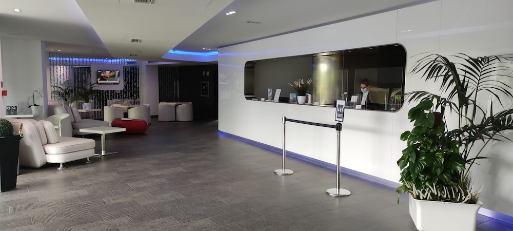 lobby