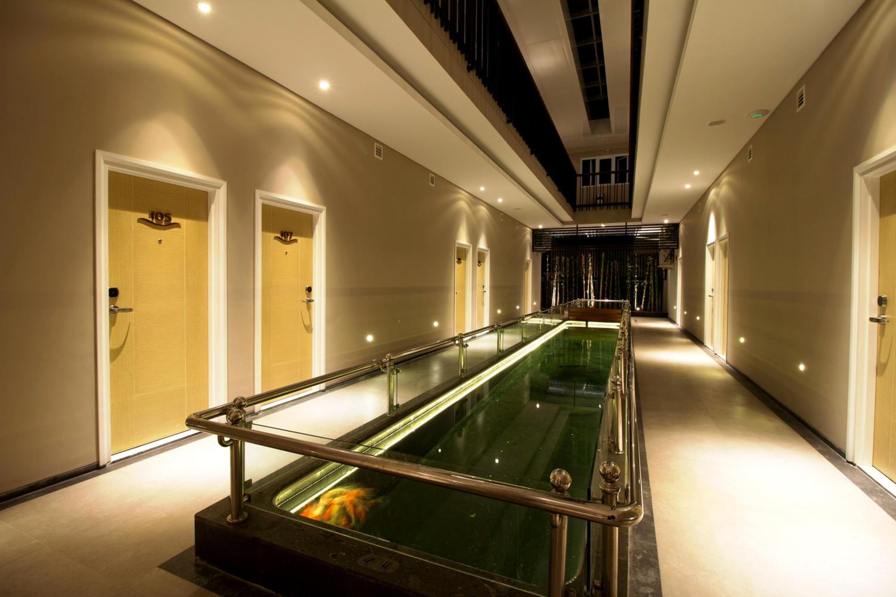 Vinotel Cirebon 32/50