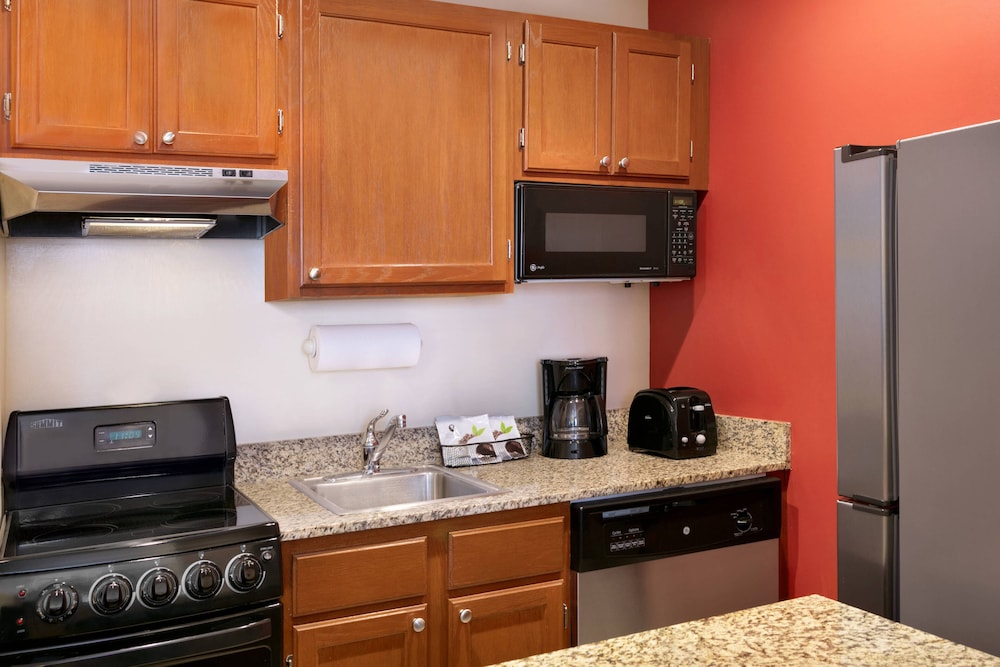 TownePlace Suites Gaithersburg by Marriott 36/49