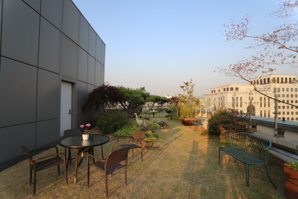 MAYPLACE SEOUL DONGDAEMUN 47/54