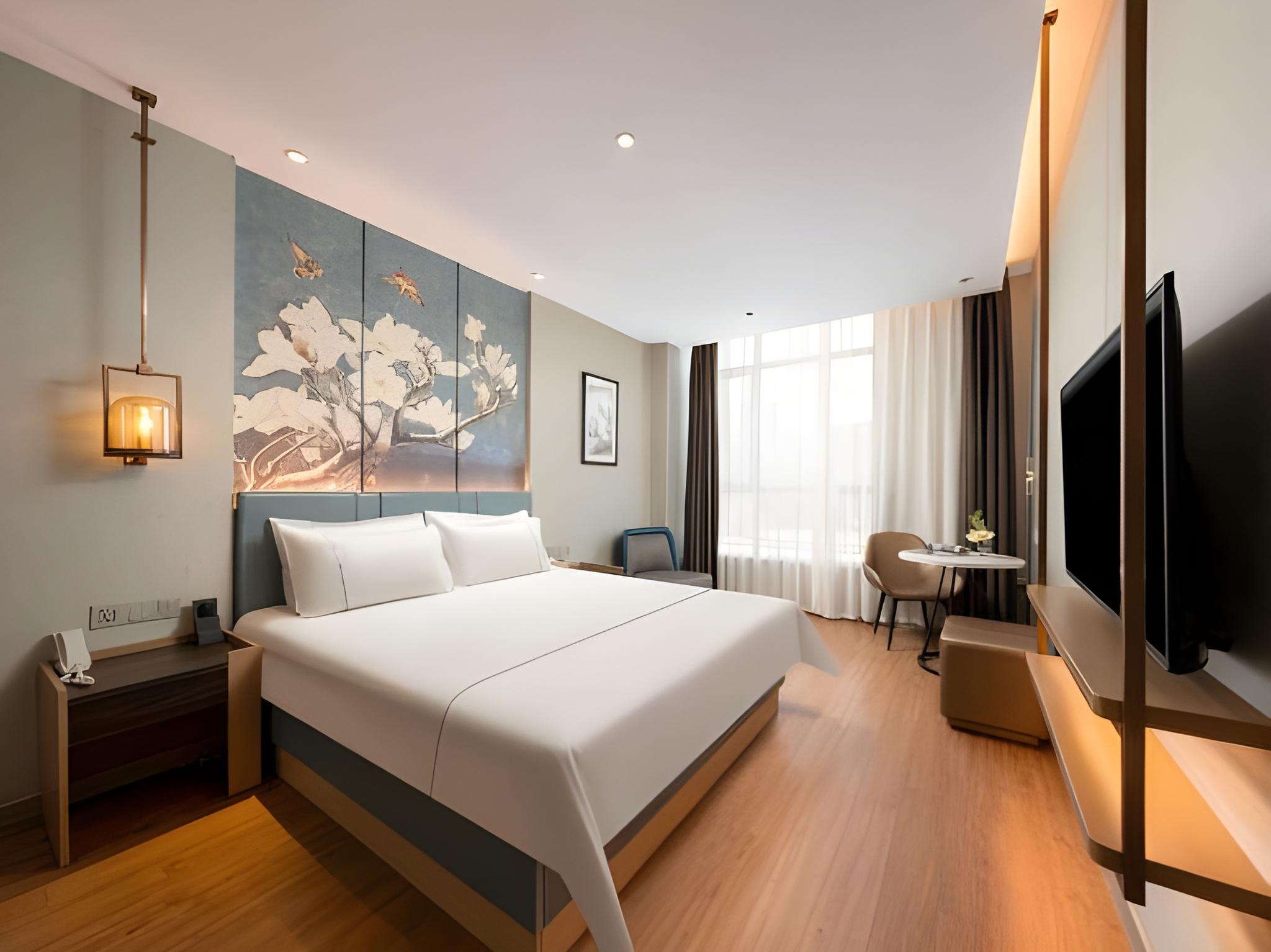 Suite, Queen Bed