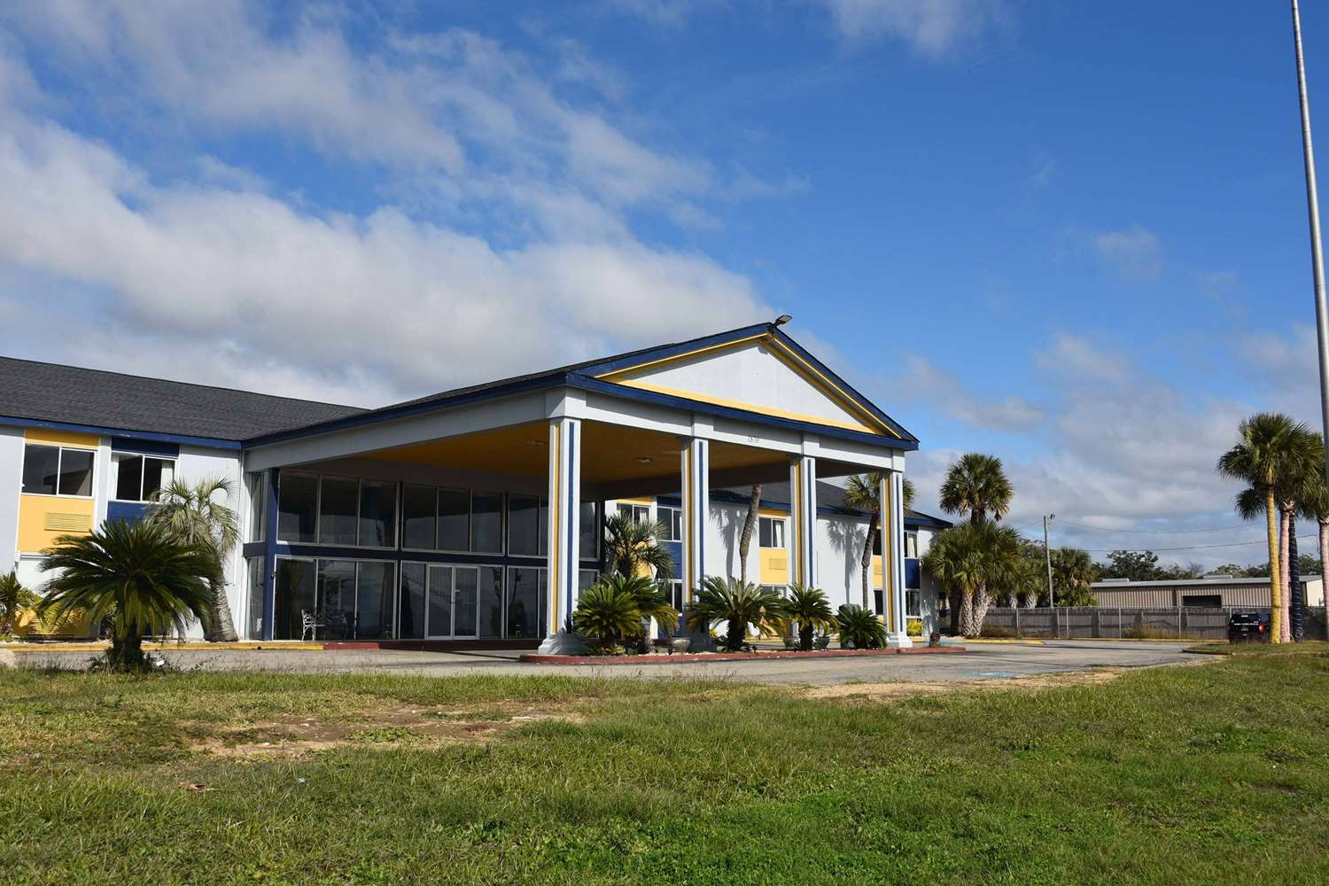 Super 8 by Wyndham Biloxi 10/43