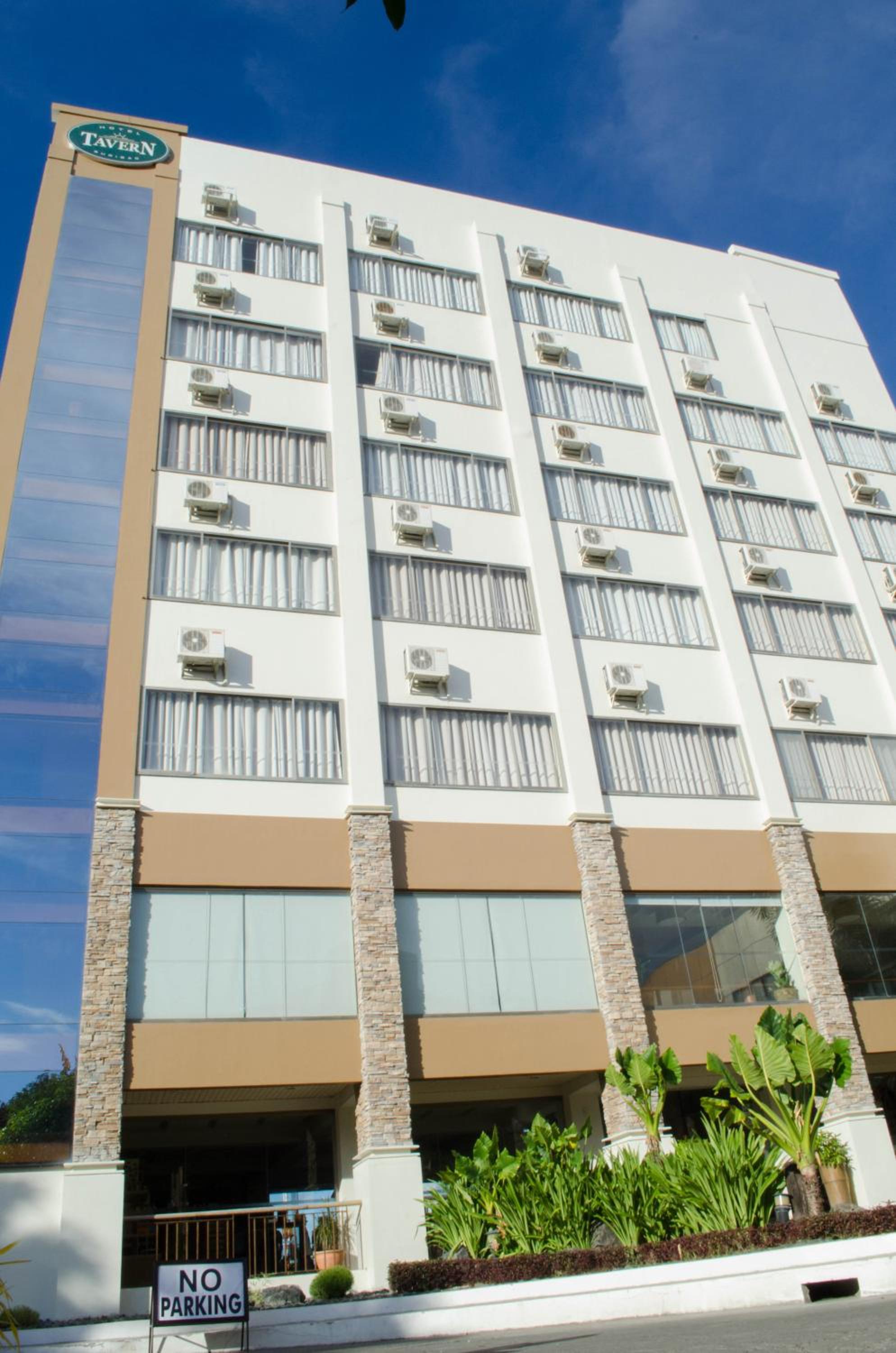 Hotel Tavern Surigao 3/57