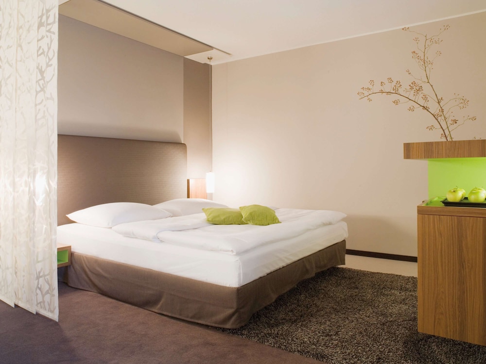 PREMIUM, KING BED