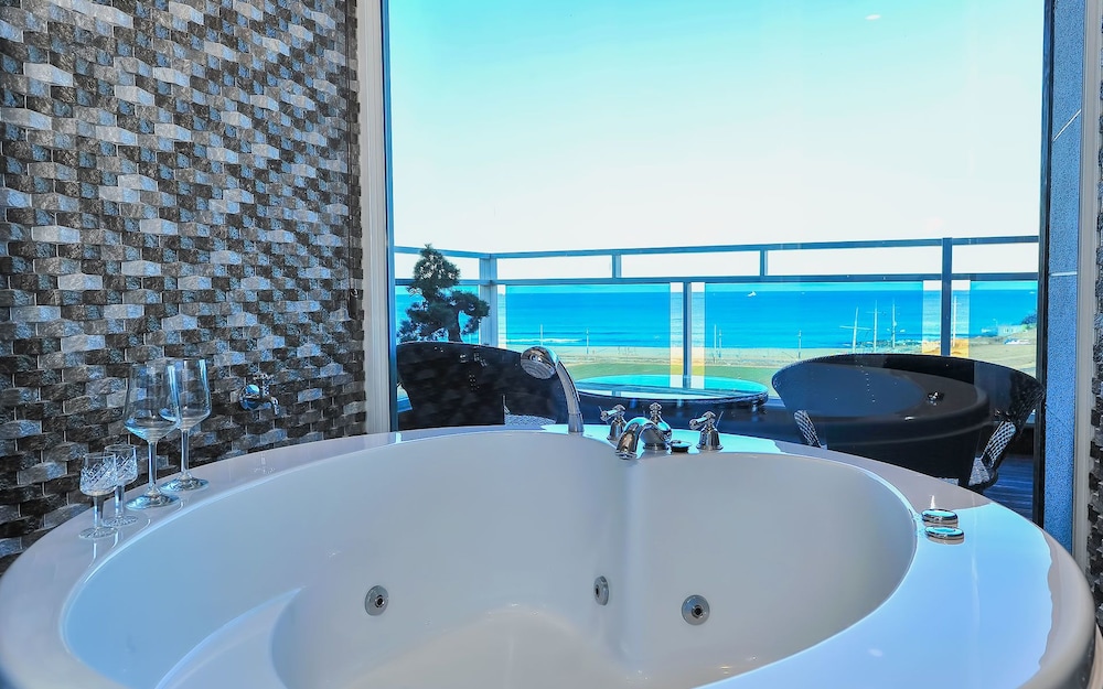 Sokcho Esher House Pension 33/34