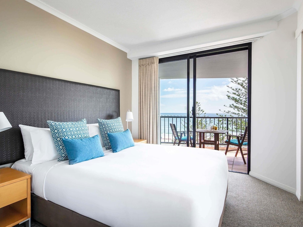 Mantra Coolangatta Beach 27/63