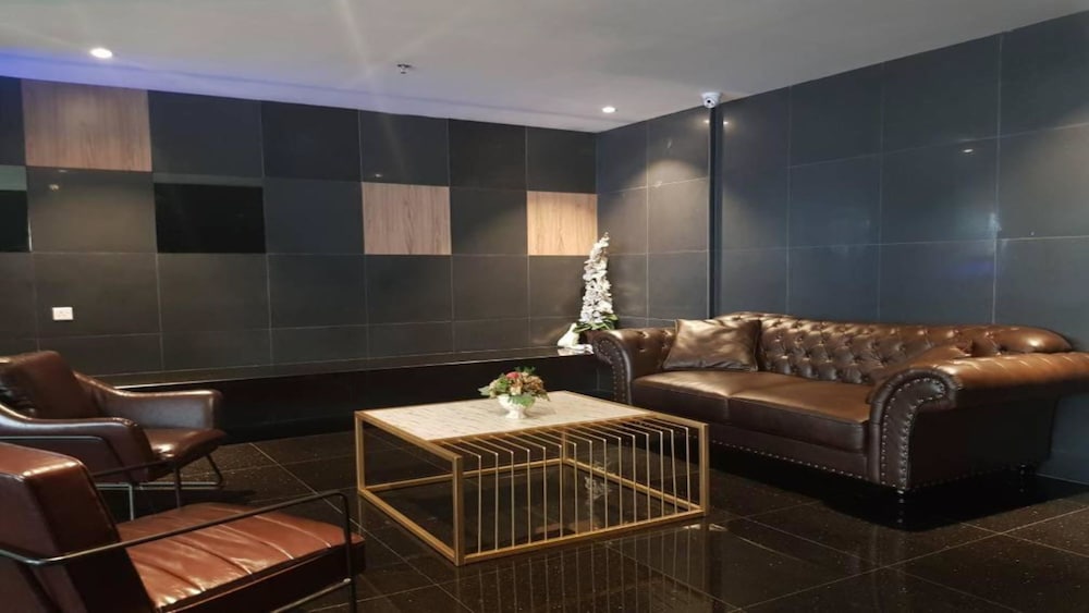 Leo Palace Hotel New Wing 38/58