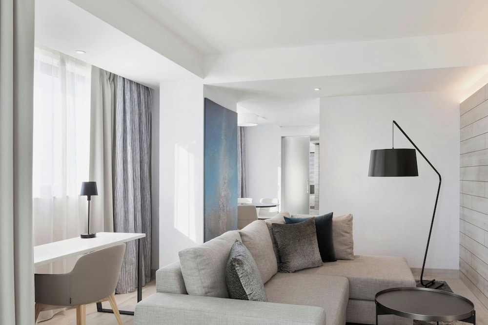Courtyard by Marriott Batumi 49/74