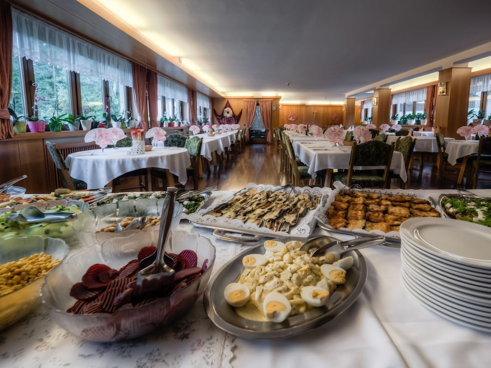 Hotel Ustaria Posta 40/47