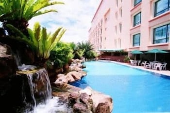 Grand Palace Hotel 6/39