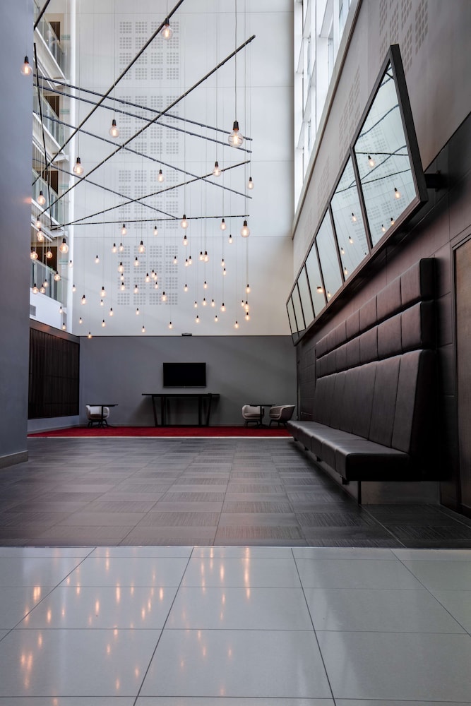 Radisson Blu Hotel London Stansted Airport 62/68