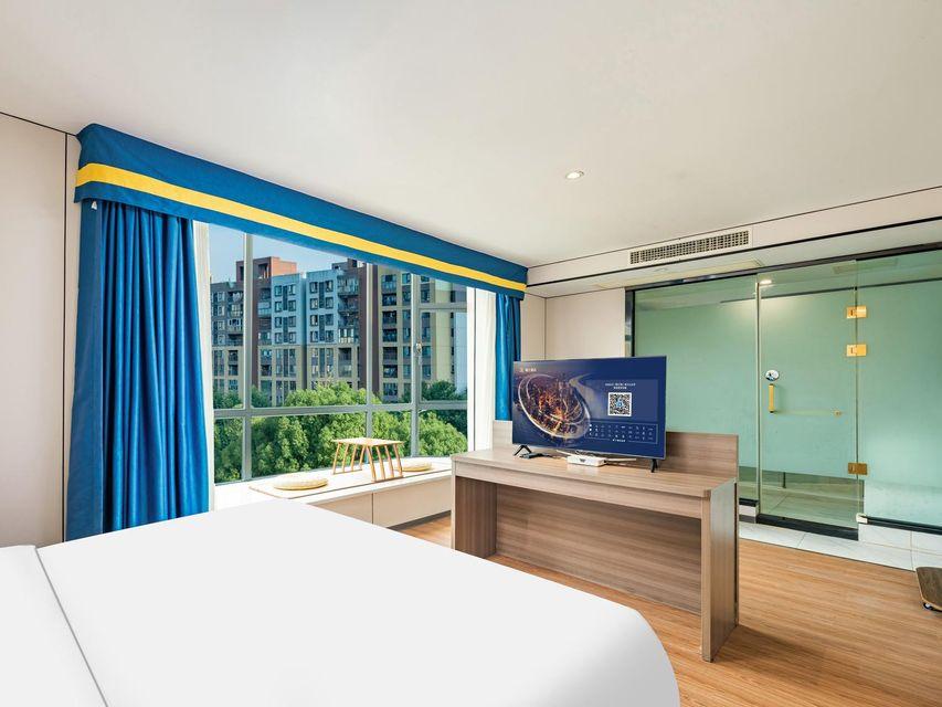 Preferred, King Bed, Queen Bed