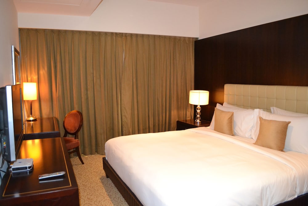 Oakwood Premier Prestige Ub City Bangaluru 10/55
