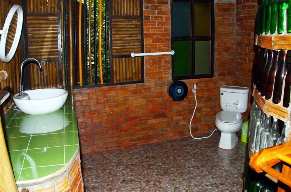 Khao Sok Tree House 46/50
