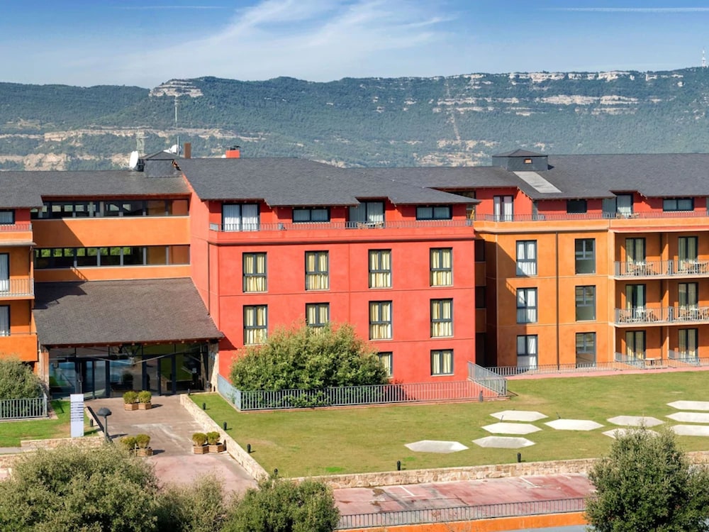 El Montanya Resort & Spa 3/81