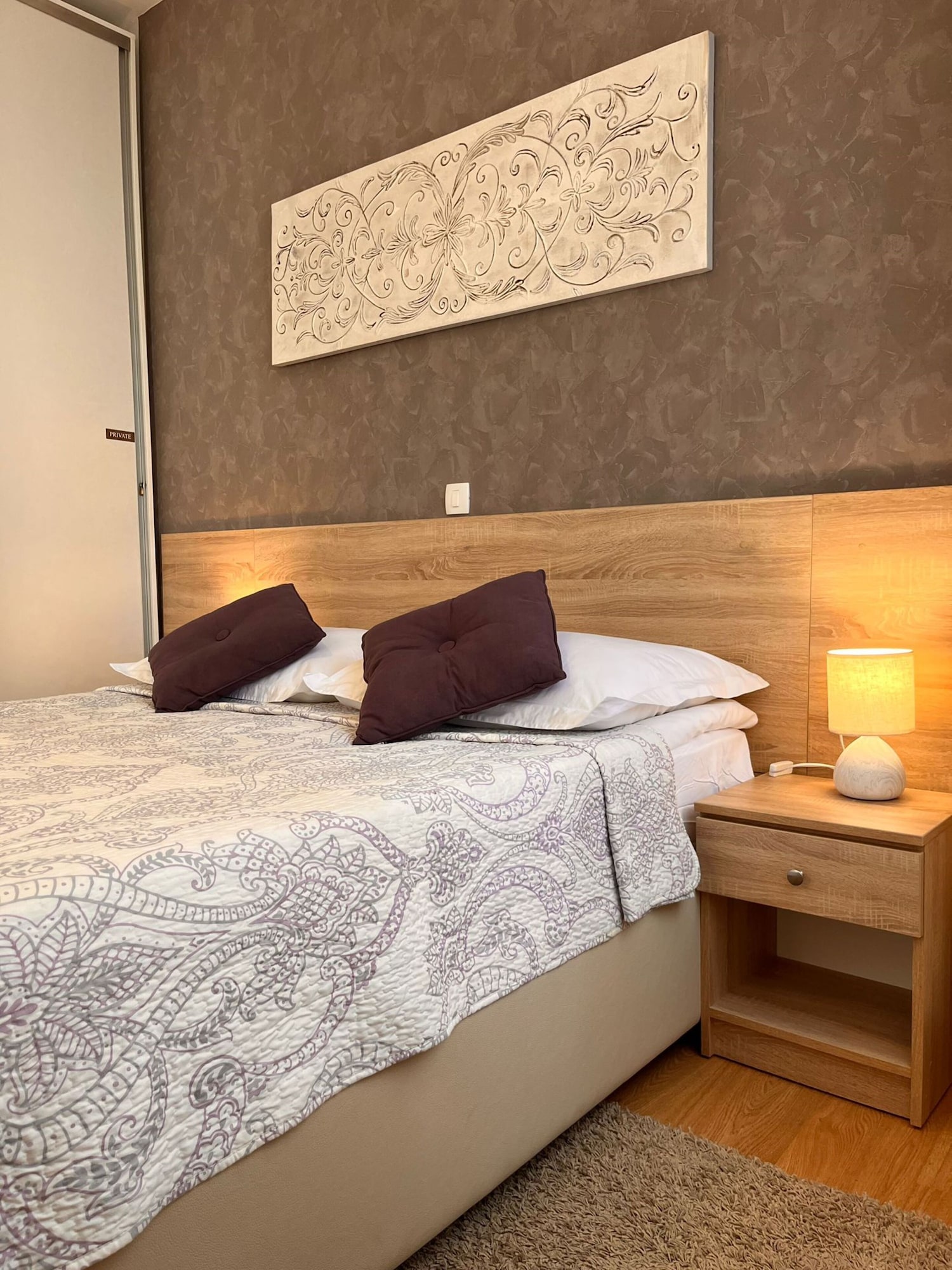 SUPERIOR, APARTMENT, ANNEX