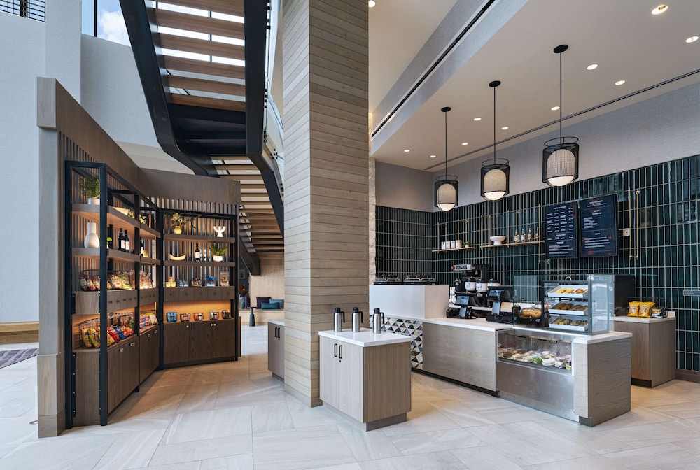 Hyatt Regency Conroe 5/45