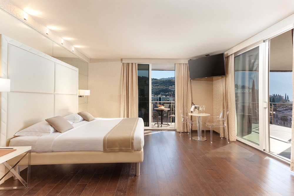 JUNIOR SUITE, DELUXE, DOUBLE BED, TERRACE