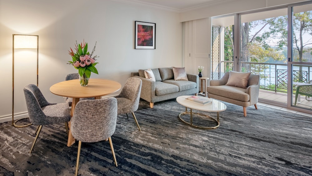 Intercontinental Sanctuary Cove 40/76
