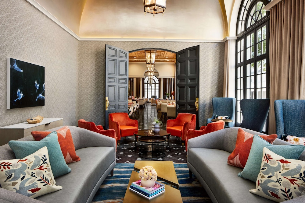 The Terrace Hotel Lakeland, Tapestry Collection by Hilton 41/71