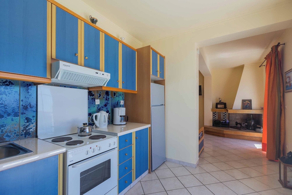 Garbis Villas 4/50