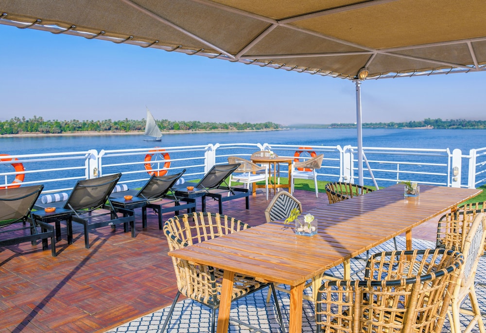 Movenpick MS Sunray 42/50