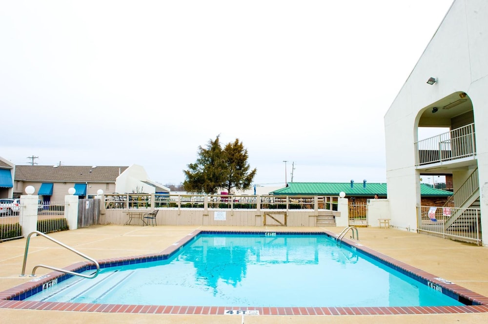 Motel6 Millington, TN 6/47