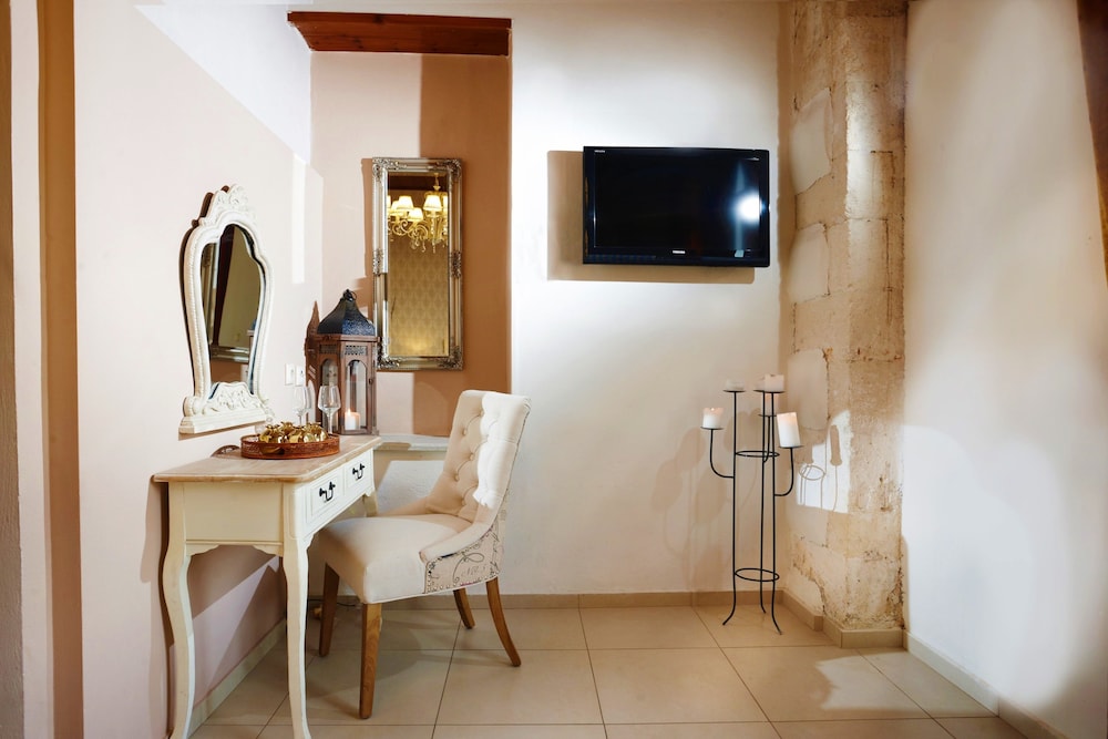 Archontiko Rector Suites 29/37