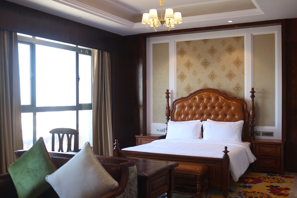 Executive, Suite, King Bed, Temple View