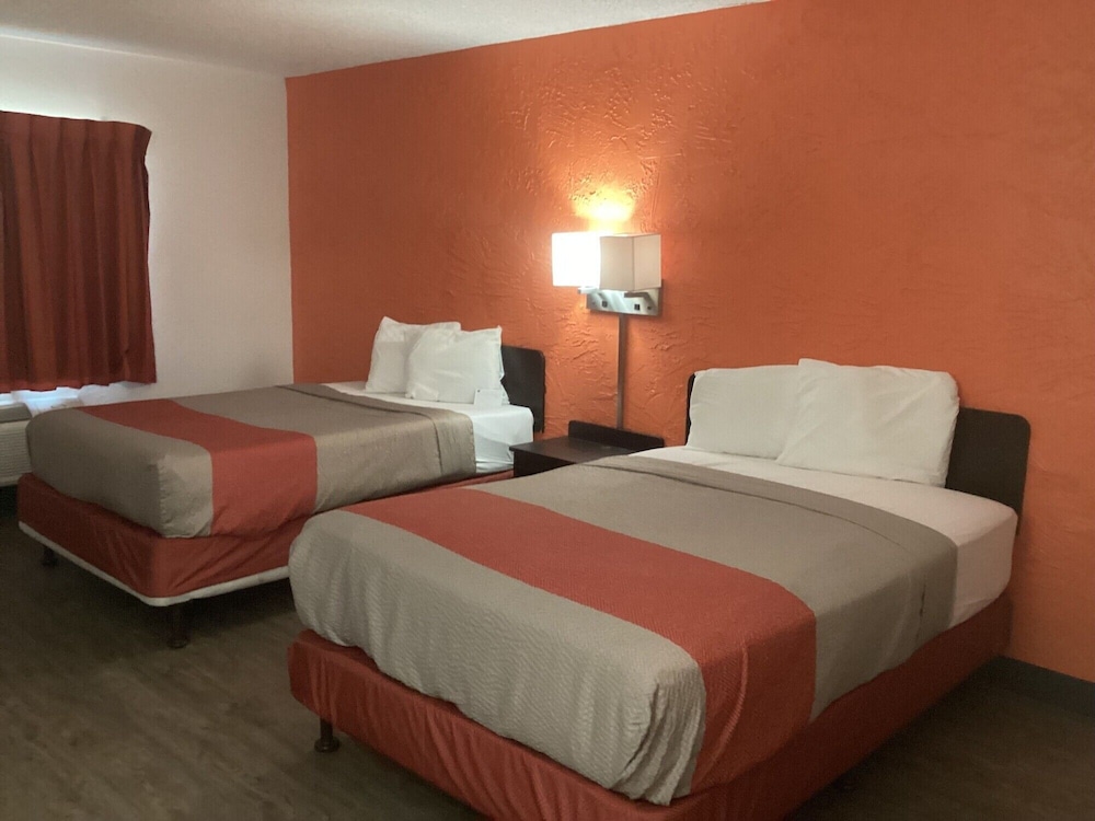 Motel6 Bridgeview, IL 33/64