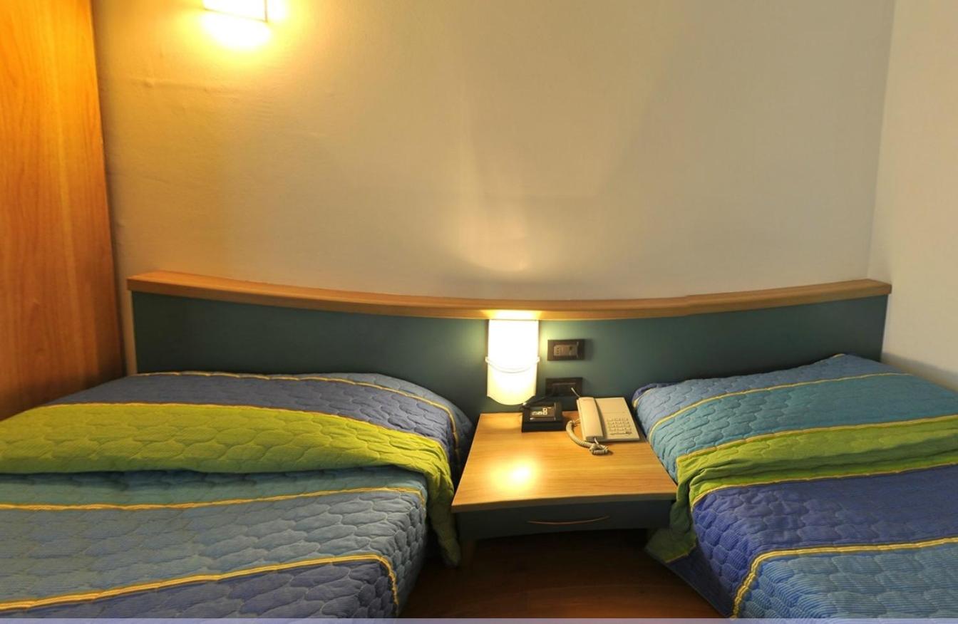 Hotel Vela 33/43