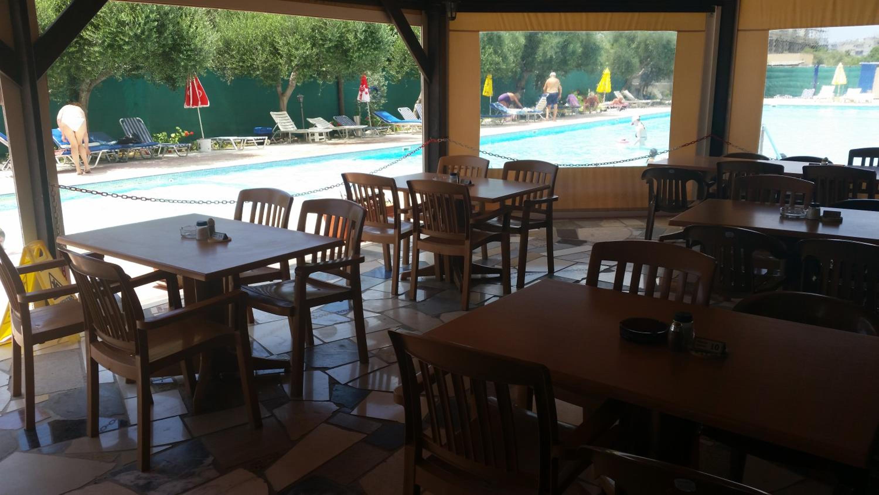 Sunquest Gardens Holiday Resort 37/51