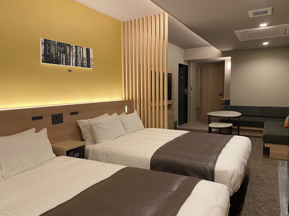 Premium Apart MONday KYOTO GOJO 32/63
