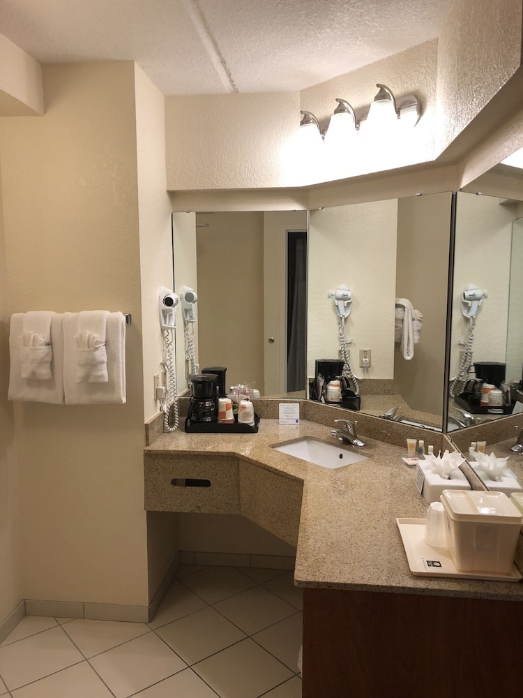 Comfort Inn Kissimmee Lake Buena Vista South 24/31
