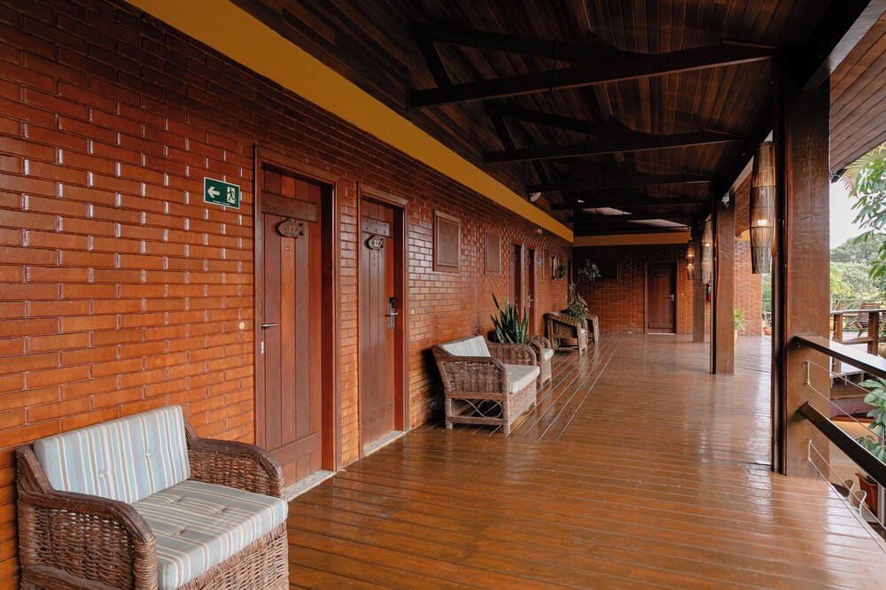 Hotel Pira Miuna 41/74