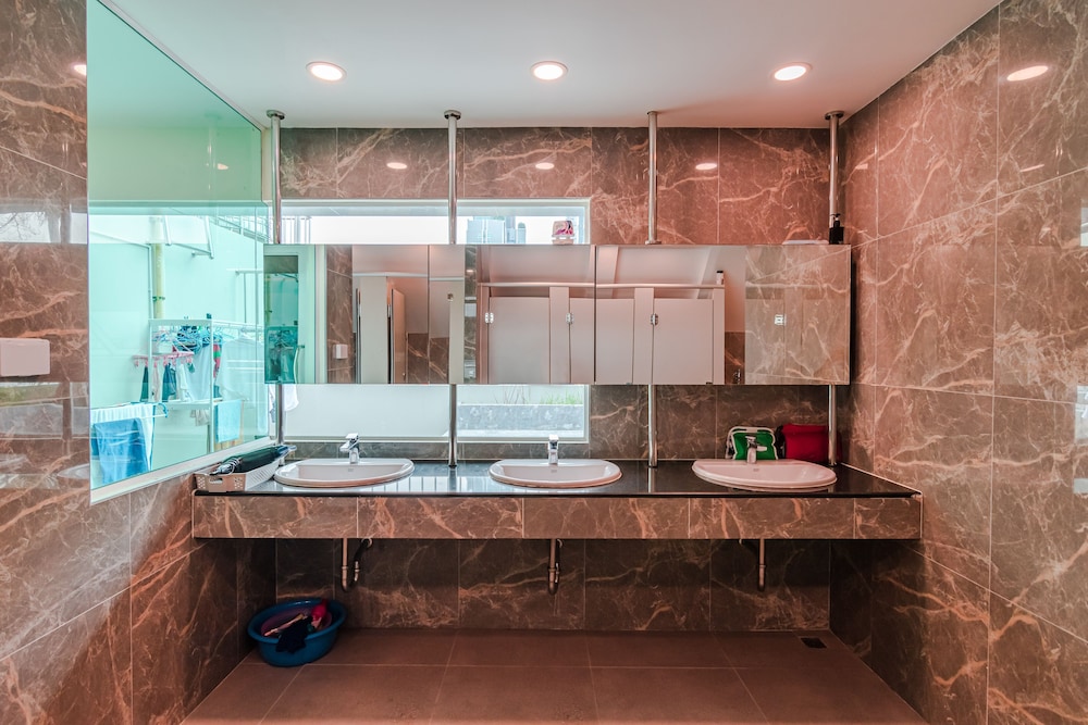 The Victory View - Hostel - Adults Only 43/44