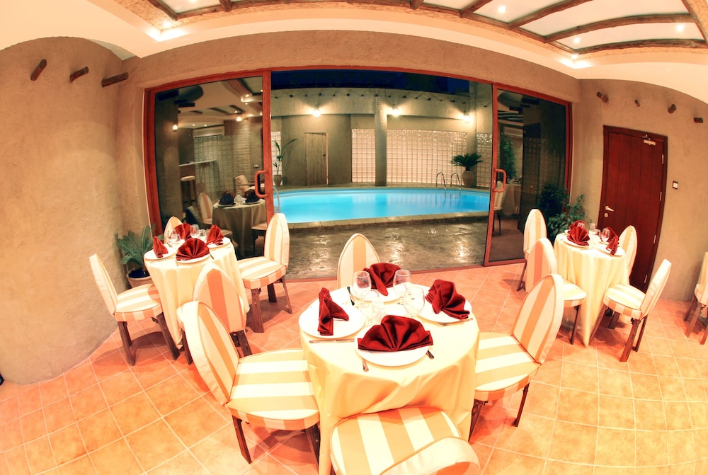 Al Liwan Suites Doha 53/67