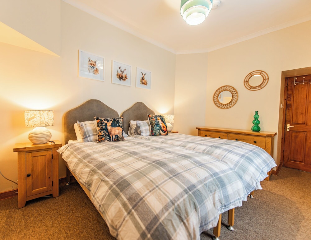 Darwin Cottage Self Catering In Elgin 16/50