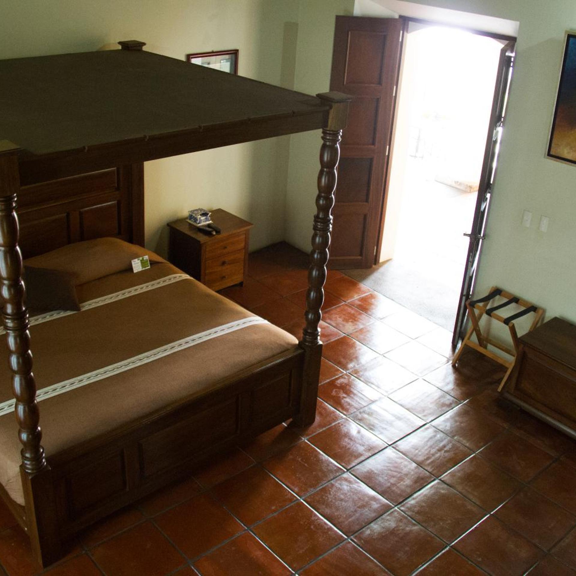 Superior, Twin Beds