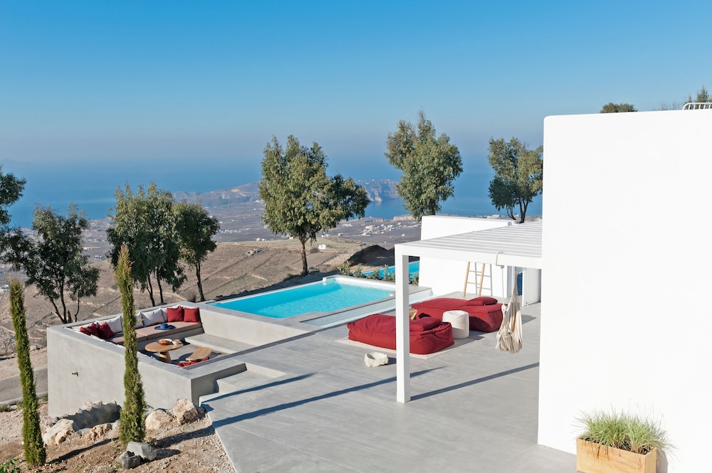 SANTORINI HEIGHTS 26/50
