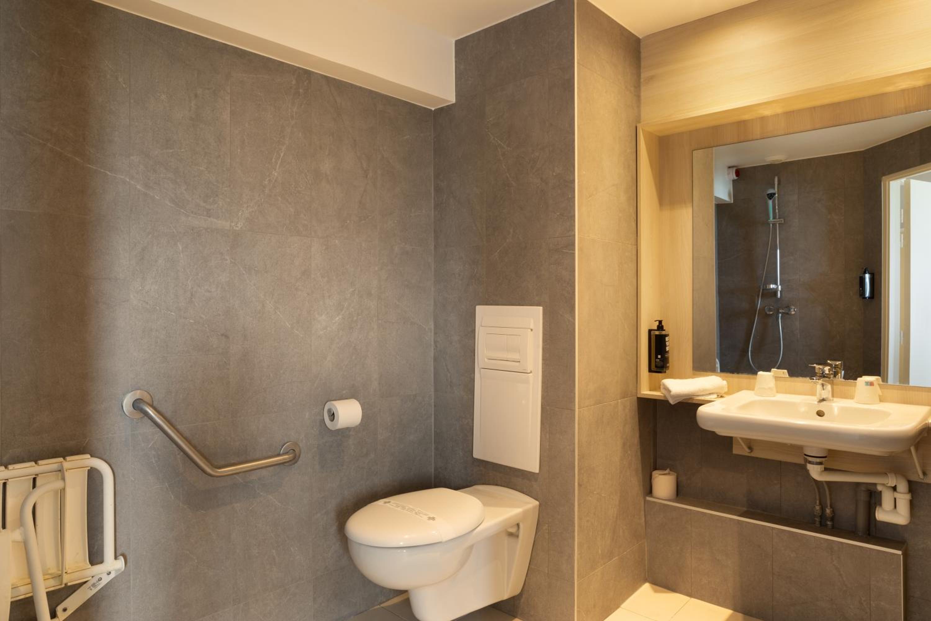 ibis Douai Dechy 57/60