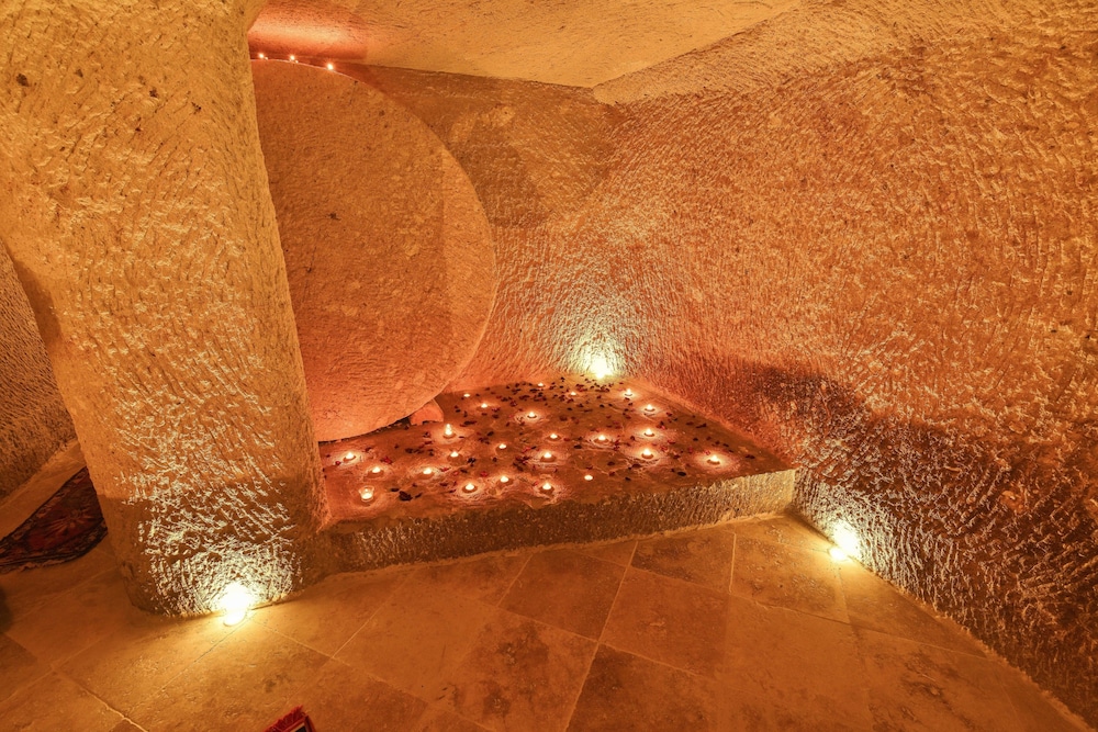Mosaic Cave Hotel 18/50